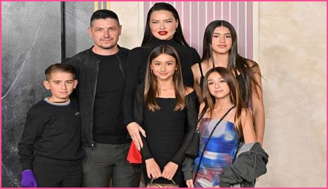 Adriana Lima's Family: Who's the Father of Her Kids?