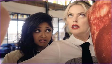 Elaine Hendrix: Beyond *The Parent Trap*